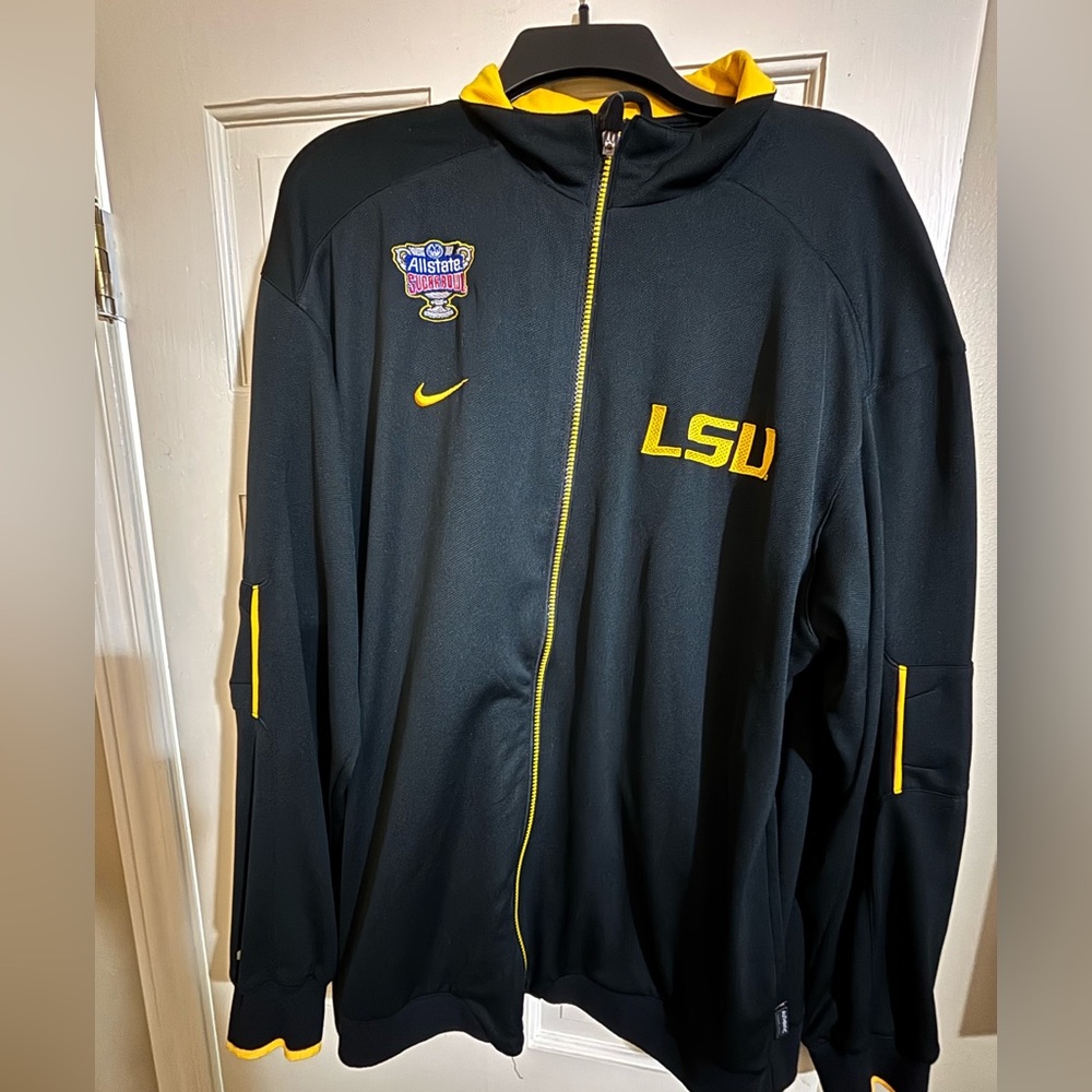 LSU football team-issued Sugar Bowl Nike Dri-Fit sweatsuit XL